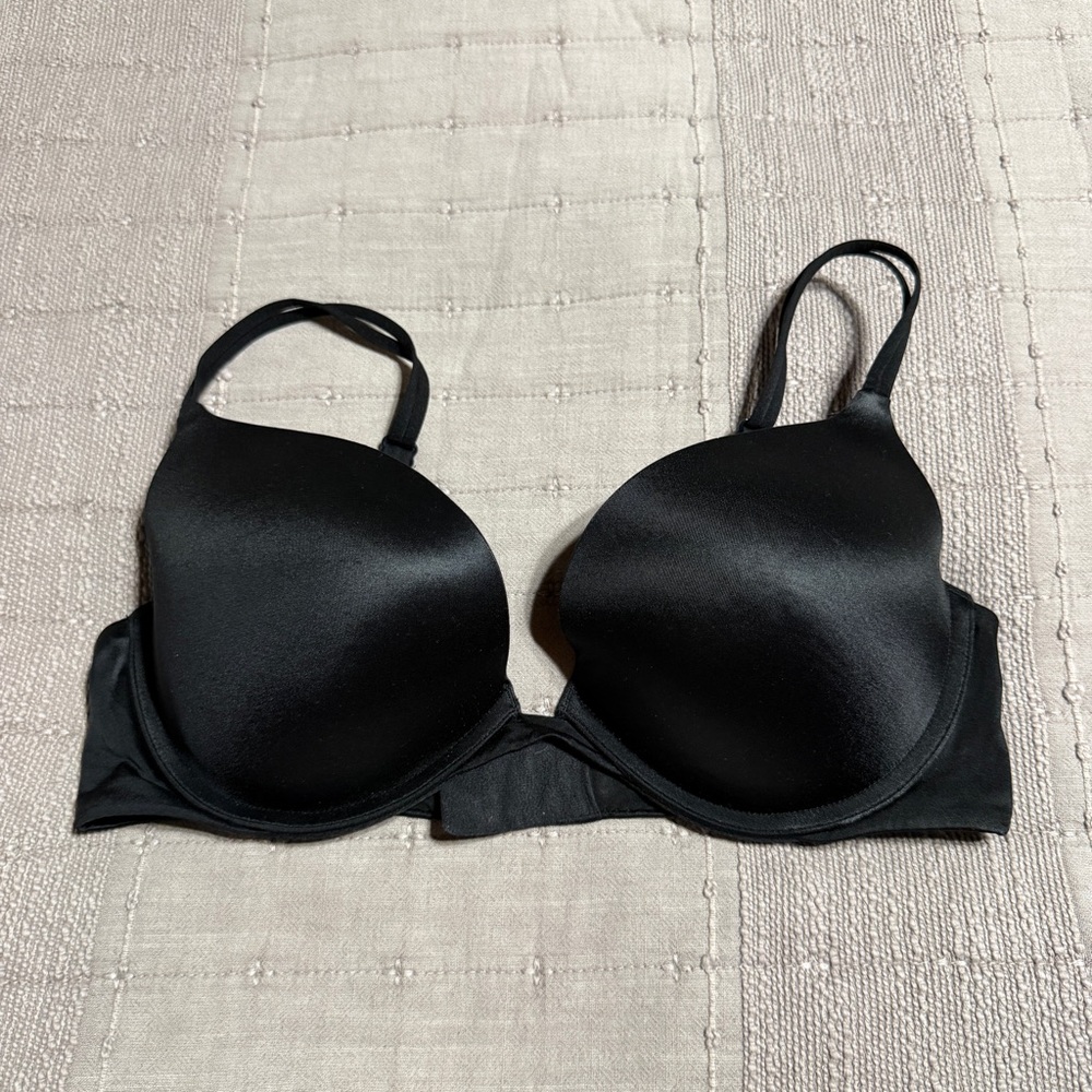 Victoria's Secret Very Sexy Push-Up Underwired Bra Black Adjustable Strap 36C